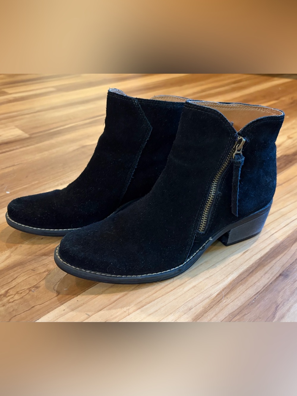 Genuine Black Suede Altos Ankle Boots, Side Zip, 2 inch Block Heel, Size 8 - Picture 3 of 11